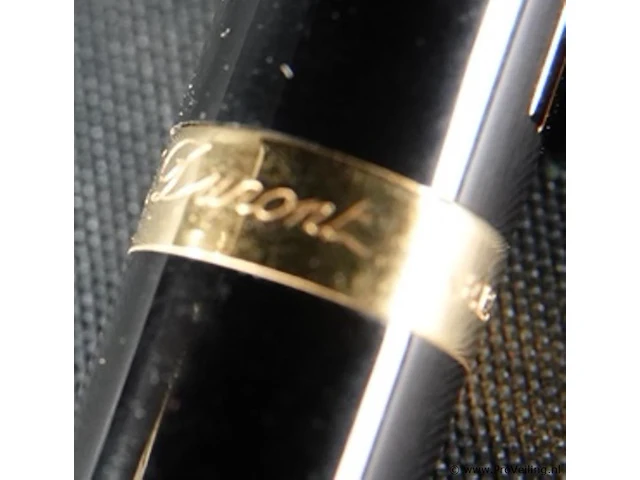S.t. dupont ellipsis black gold plated ballpoint pen - afbeelding 3 van  3