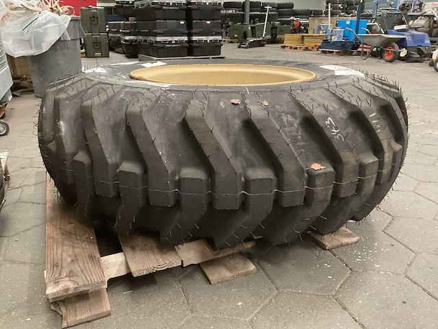 S.t.a. band - afbeelding 1 van  3