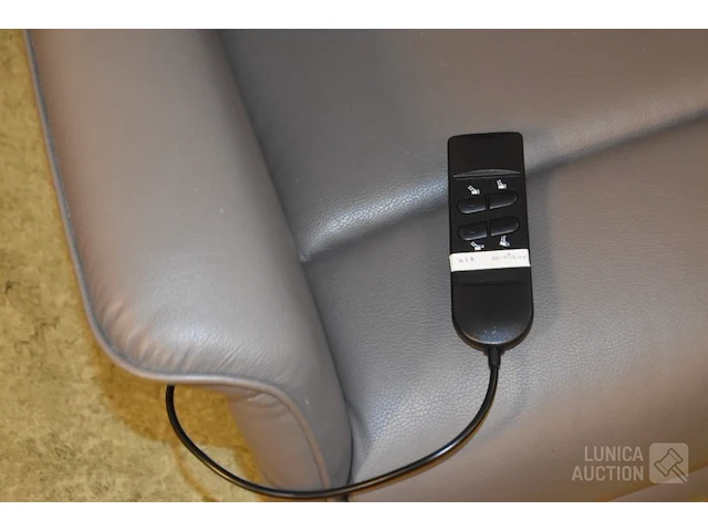 Sta-op-fauteuil - afbeelding 2 van  8