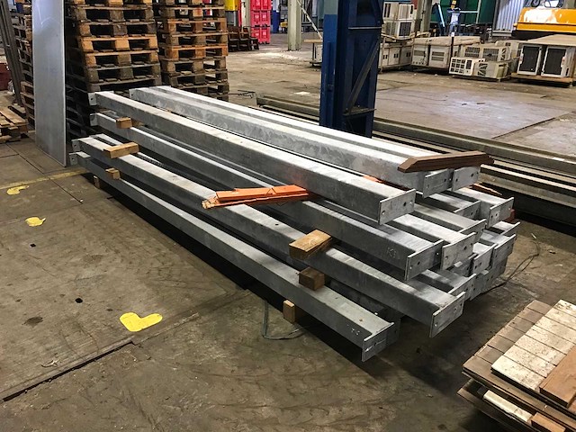 Staal koker profiel 120mm (20x) - afbeelding 1 van  3