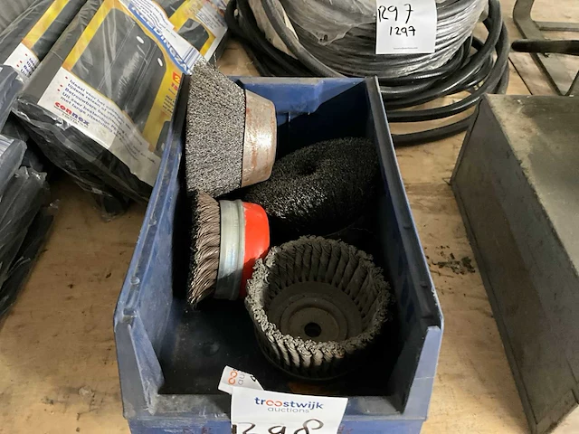 Staal komborstels - afbeelding 1 van  3