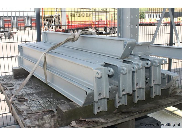 Staalconstructie - 120x19x55 cm - 20 stuks - afbeelding 1 van  4