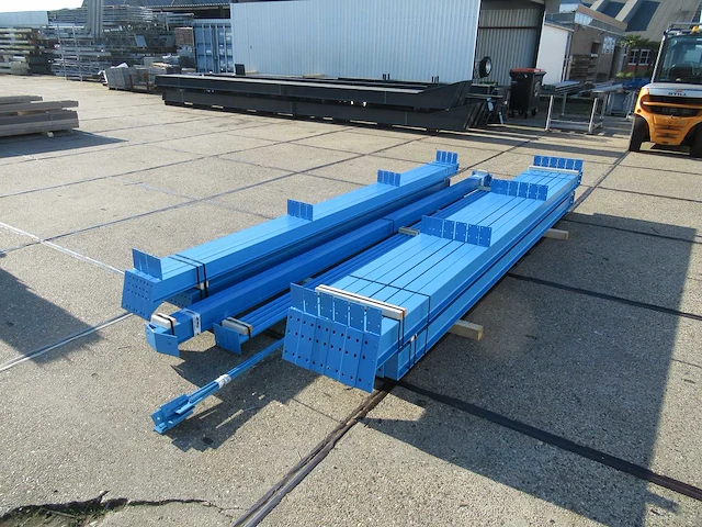Staalconstructie 10 x 20 meter (200m2) - afbeelding 8 van  10