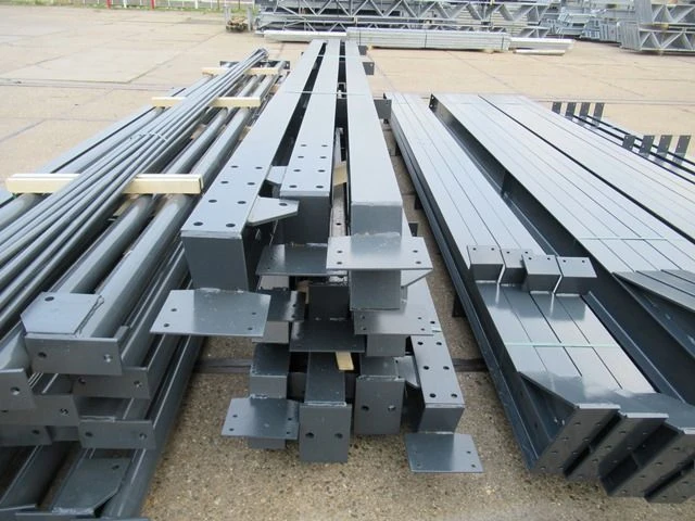 Staalconstructie 10 x 30 meter (300m2) - afbeelding 2 van  16