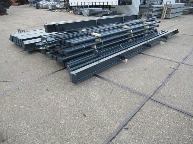 Staalconstructie 10 x 30 meter (300m2) - afbeelding 12 van  16