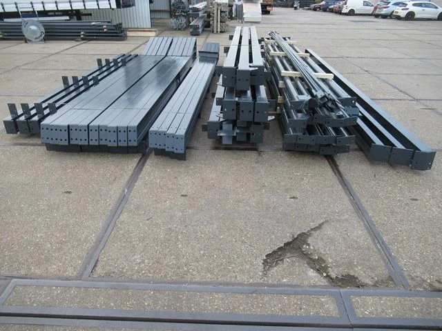 Staalconstructie 10 x 30 meter (300m2) - afbeelding 13 van  16