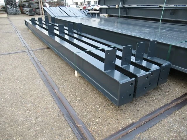Staalconstructie 10 x 30 meter (300m2) - afbeelding 14 van  16