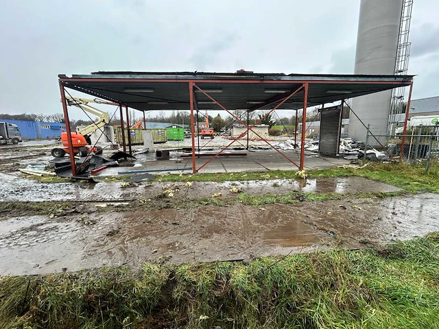 Staalconstructie (10,00x14,00 mtr) (140m2) - afbeelding 1 van  14