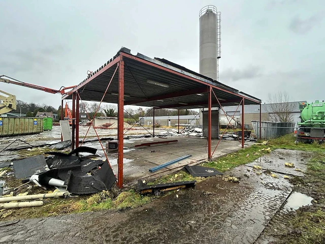 Staalconstructie (10,00x14,00 mtr) (140m2) - afbeelding 8 van  14