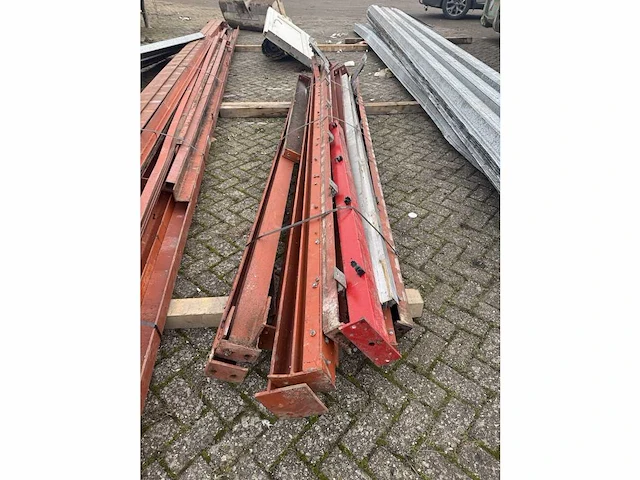 Staalconstructie (10,00x14,00 mtr) (140m2) - afbeelding 14 van  14
