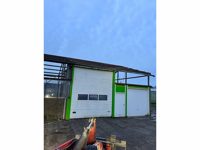 Staalconstructie (10,50x28,50 mtr) (300m2) - afbeelding 6 van  9