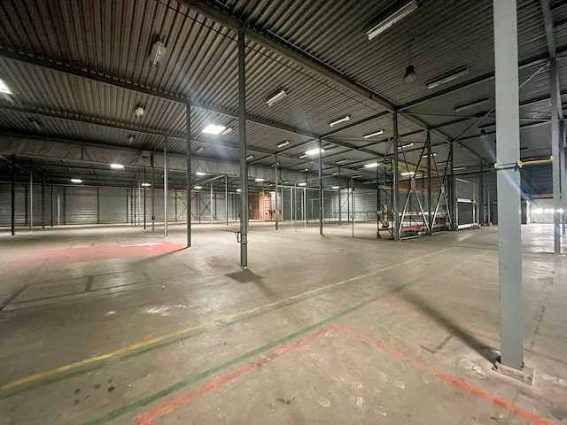 Staalconstructie (105,85x60,00 mtr) (6.351m2) - afbeelding 4 van  18