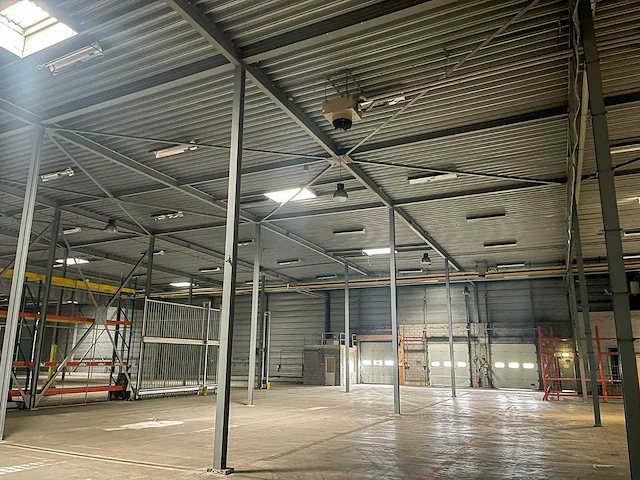Staalconstructie (105,85x60,00 mtr) (6.351m2) - afbeelding 16 van  18