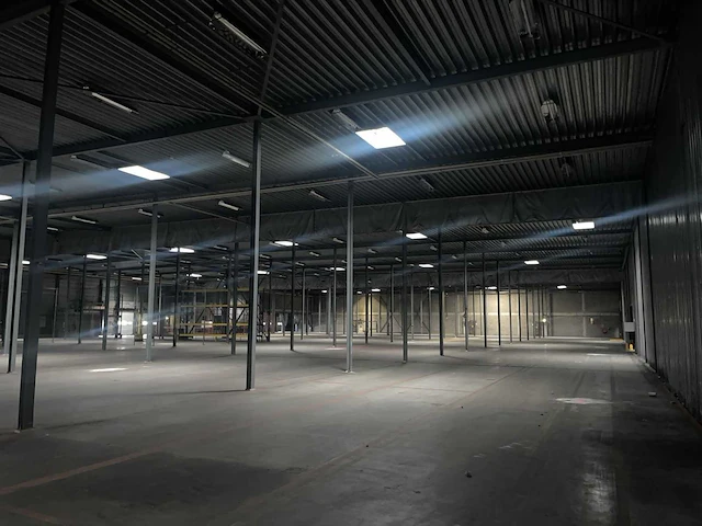 Staalconstructie (105,85x60,00 mtr) (6.351m2) - afbeelding 18 van  18