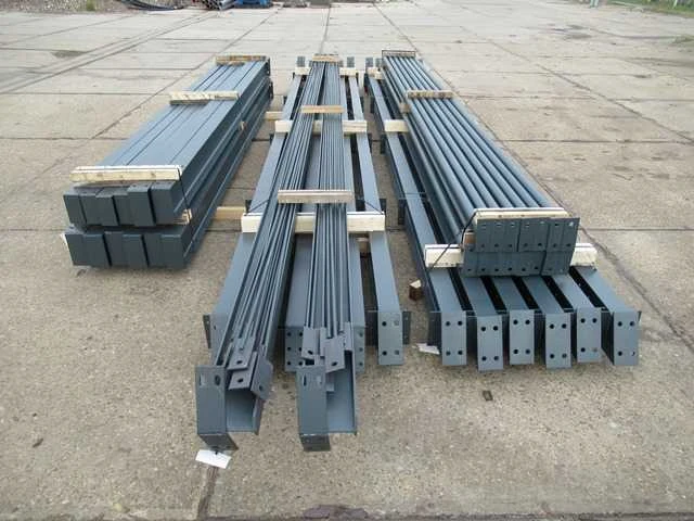 Staalconstructie 10.70 x 25.00 meter (268m2) - afbeelding 10 van  13