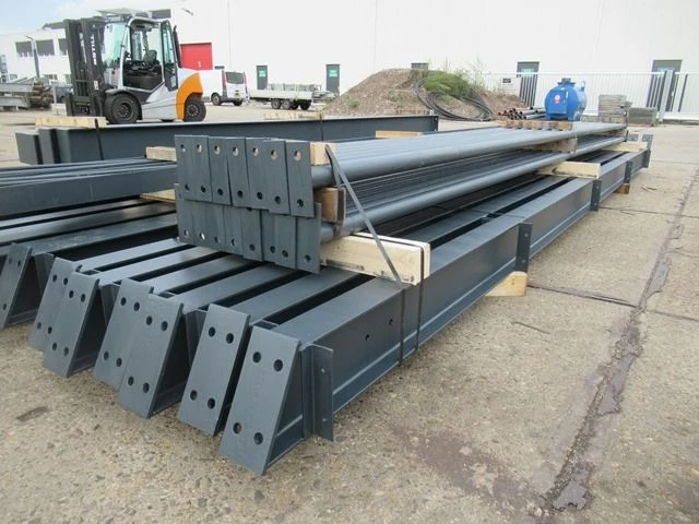 Staalconstructie 10.70 x 25.00 meter (268m2) - afbeelding 2 van  13