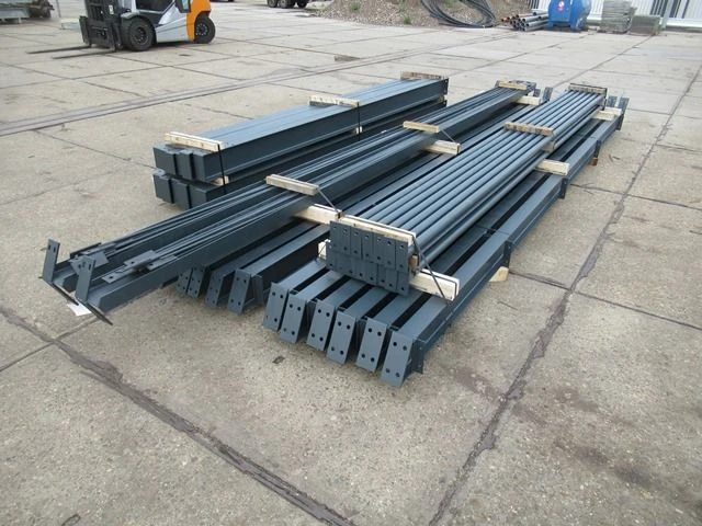 Staalconstructie 10.70 x 25.00 meter (268m2) - afbeelding 9 van  13