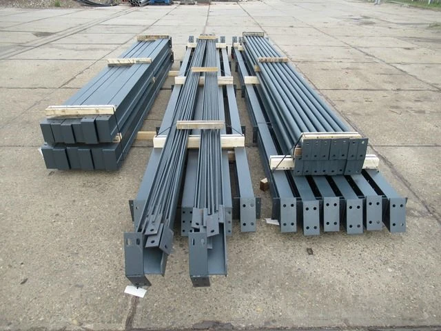 Staalconstructie 10.70 x 25.00 meter (268m2) - afbeelding 10 van  13