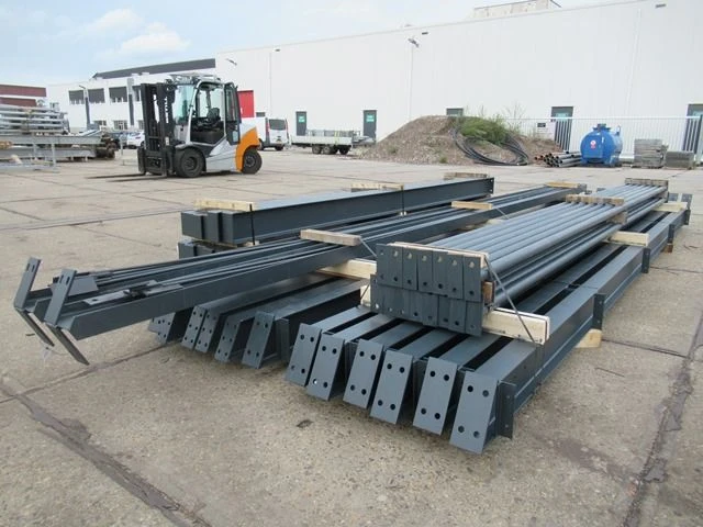 Staalconstructie 10.70 x 25.00 meter (268m2) - afbeelding 13 van  13