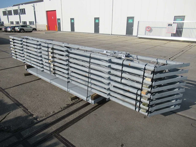 Staalconstructie 11.00 x 12.00 meter (132m2) - afbeelding 2 van  9