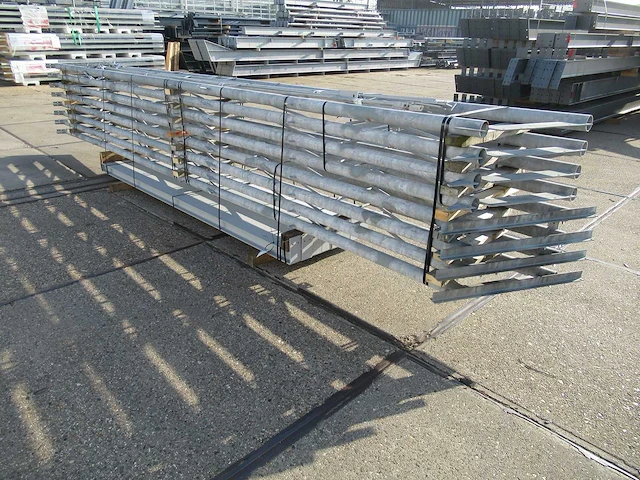 Staalconstructie 11.00 x 12.00 meter (132m2) - afbeelding 3 van  9