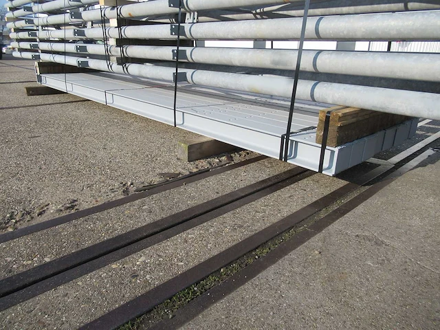 Staalconstructie 11.00 x 12.00 meter (132m2) - afbeelding 7 van  9