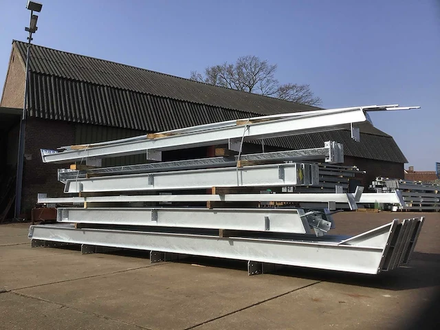 Staalconstructie 11,6x25 meter (ca. 290 m2) - afbeelding 7 van  9