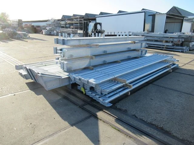 Staalconstructie 12 x 30 meter (360m2) - afbeelding 17 van  21
