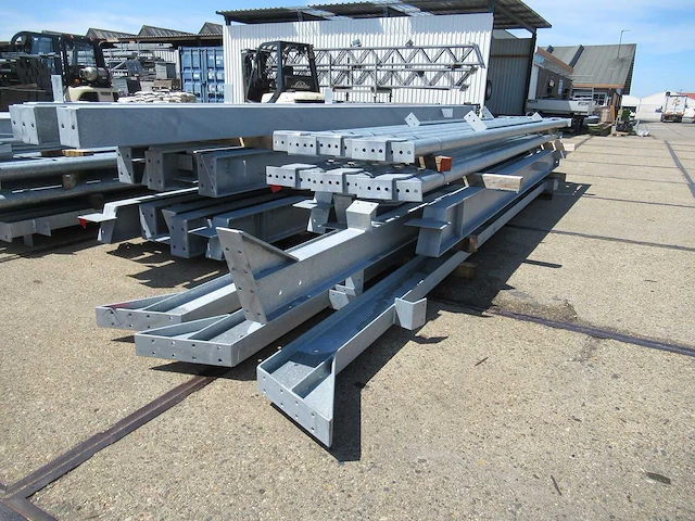 Staalconstructie 12 x 40 meter (480m2) - afbeelding 4 van  17