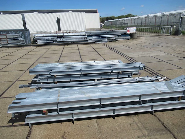 Staalconstructie 12 x 40 meter (480m2) - afbeelding 15 van  17