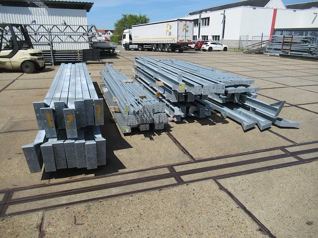Staalconstructie 12 x 40 meter (480m2) - afbeelding 16 van  17