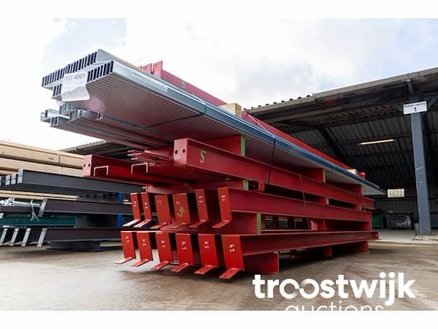 Staalconstructie 12,4x27,1 meter (ca. 336 m2) - afbeelding 2 van  12