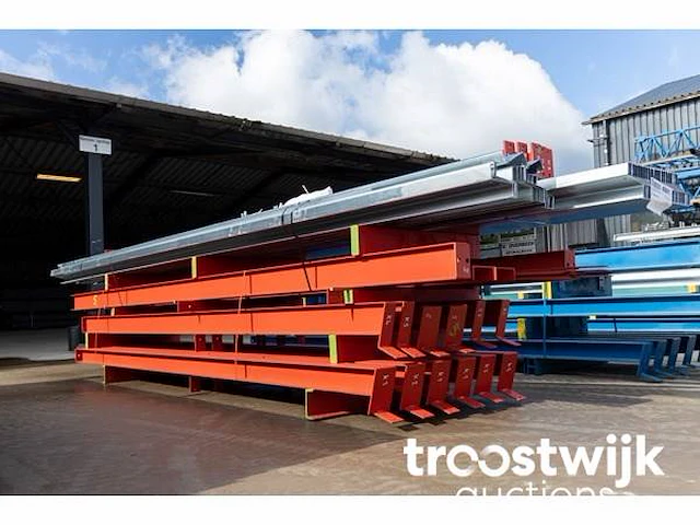 Staalconstructie 12,4x27,1 meter (ca. 336 m2) - afbeelding 6 van  12
