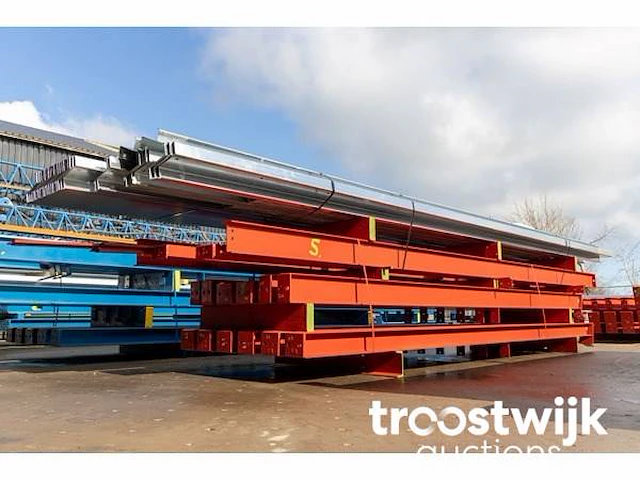 Staalconstructie 12,4x27,1 meter (ca. 336 m2) - afbeelding 7 van  12