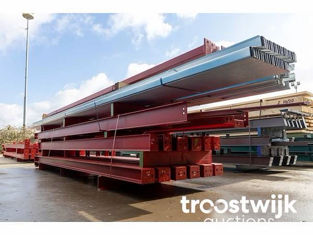 Staalconstructie 12,4x27,1 meter (ca. 336 m2) - afbeelding 12 van  12