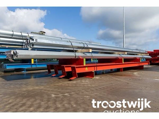 Staalconstructie 12,4x32,5 meter (ca. 403 m2) - afbeelding 14 van  16