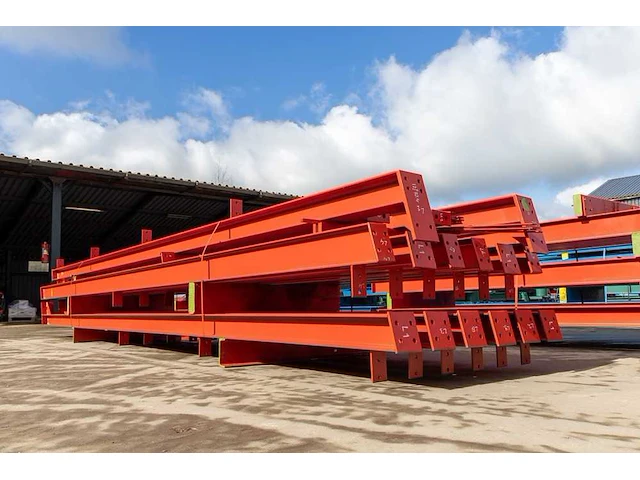 Staalconstructie 12,4x32,5 meter - afbeelding 5 van  16