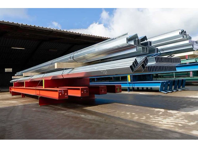 Staalconstructie 12,4x32,5 meter - afbeelding 6 van  16