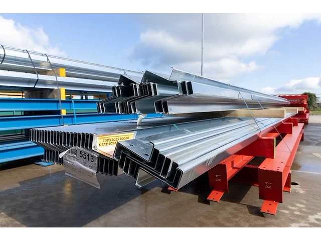 Staalconstructie 12,4x32,5 meter - afbeelding 13 van  16