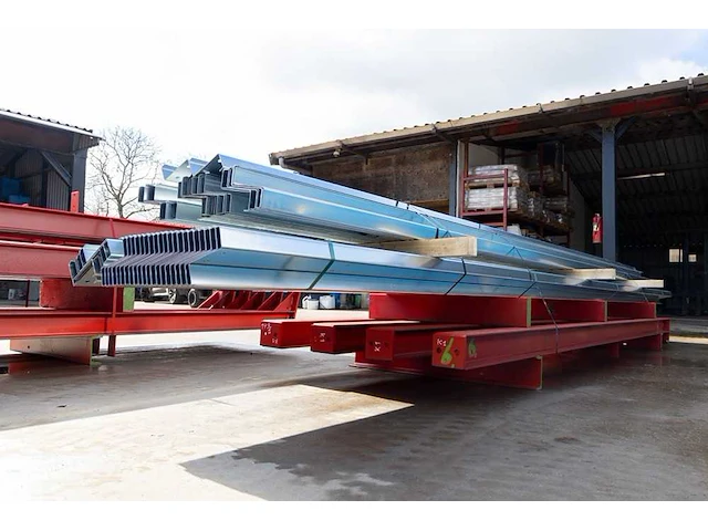 Staalconstructie 12,4x32,5 meter - afbeelding 16 van  16