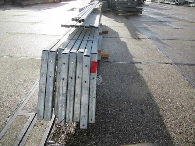 Staalconstructie 12.80 x 12.00 meter (154m2) - afbeelding 2 van  8