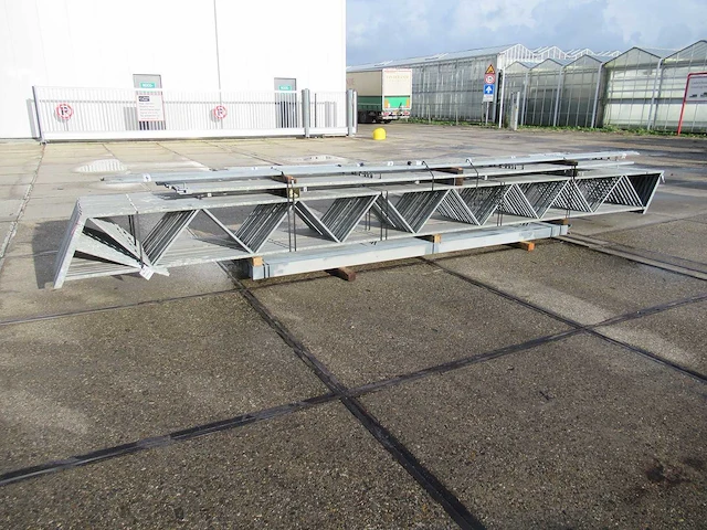 Staalconstructie 12.80 x 24.00 meter (307m2) - afbeelding 8 van  13