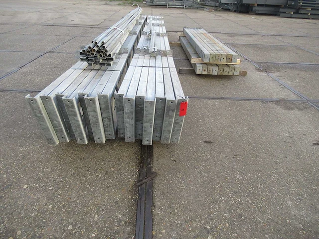 Staalconstructie 12.80 x 24.00 meter (307m2) - afbeelding 2 van  8