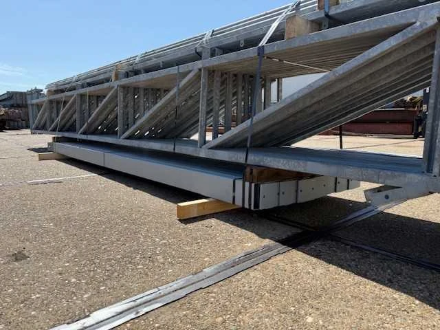 Staalconstructie 12.80 x 24.00 meter (307m2) - afbeelding 7 van  11