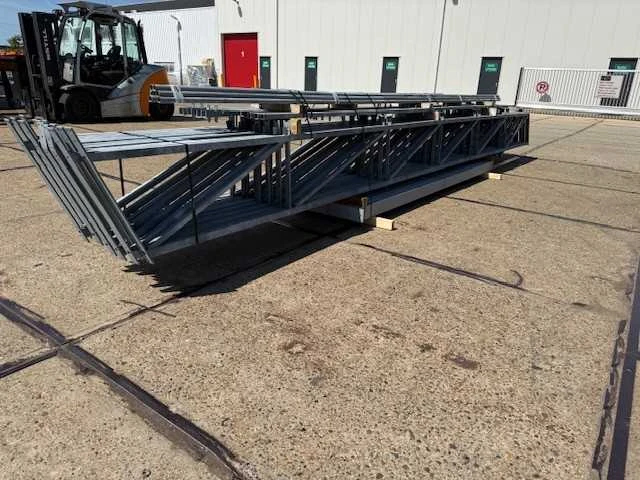 Staalconstructie 12.80 x 24.00 meter (307m2) - afbeelding 10 van  11