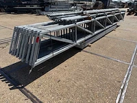 Staalconstructie 12.80 x 28.00 meter (358m2) - afbeelding 1 van  10