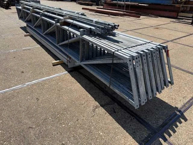 Staalconstructie 12.80 x 28.00 meter (358m2) - afbeelding 5 van  10