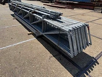 Staalconstructie 12.80 x 28.00 meter (358m2) - afbeelding 5 van  10