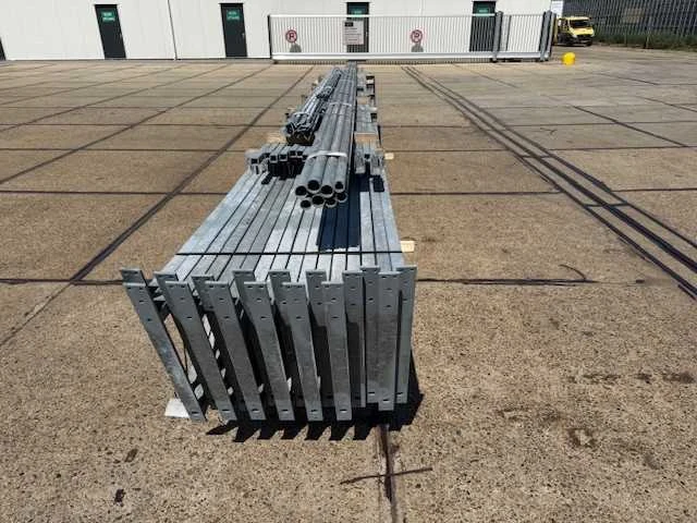 Staalconstructie 12.80 x 28.00 meter (358m2) - afbeelding 9 van  10