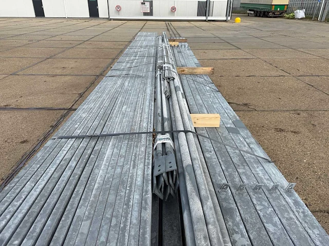 Staalconstructie 12.80 x 28.00 meter (358m2) - afbeelding 3 van  12